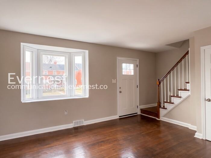 1408 Cedarcroft Rd - Photo 2 of 32