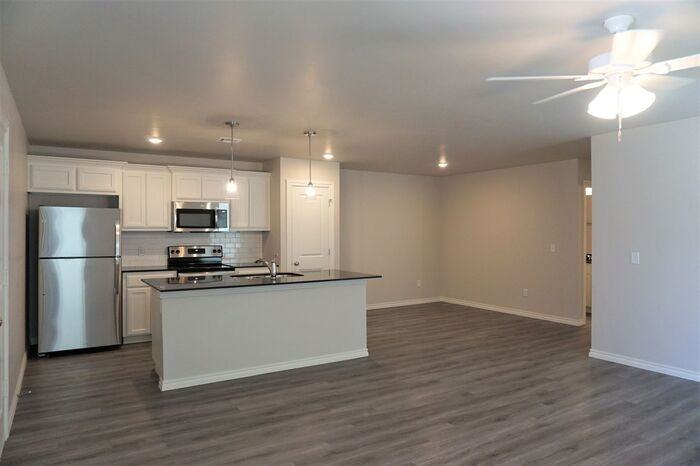 11222 Burnham Ave - Photo 2 of 25