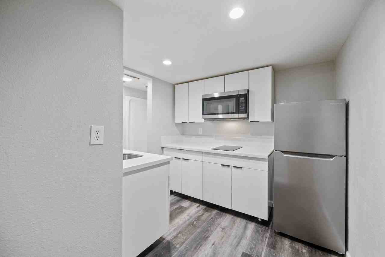 3025 North 32nd Street #34 - Photo 6 of 21