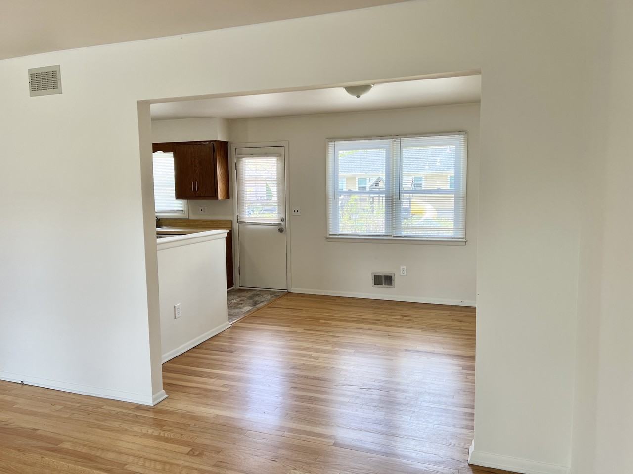 944 Longboat Ave #NA - Photo 6 of 15