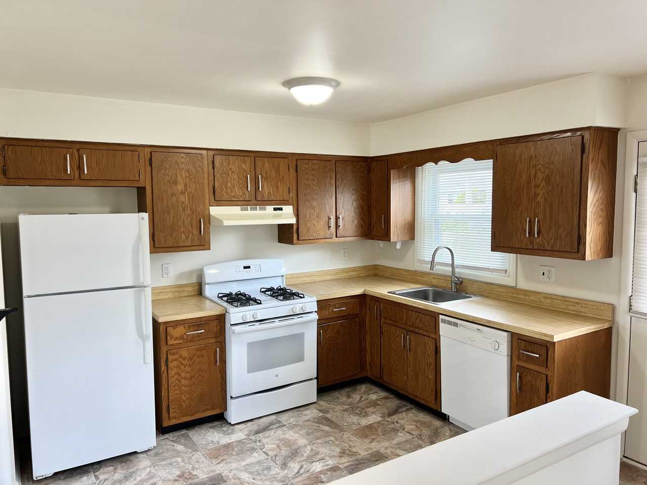 944 Longboat Ave #NA - Photo 7 of 15