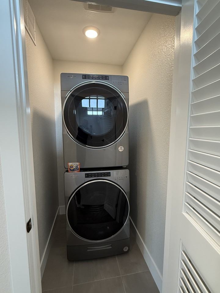 4080 Peters Ct #NA - Photo 4 of 19