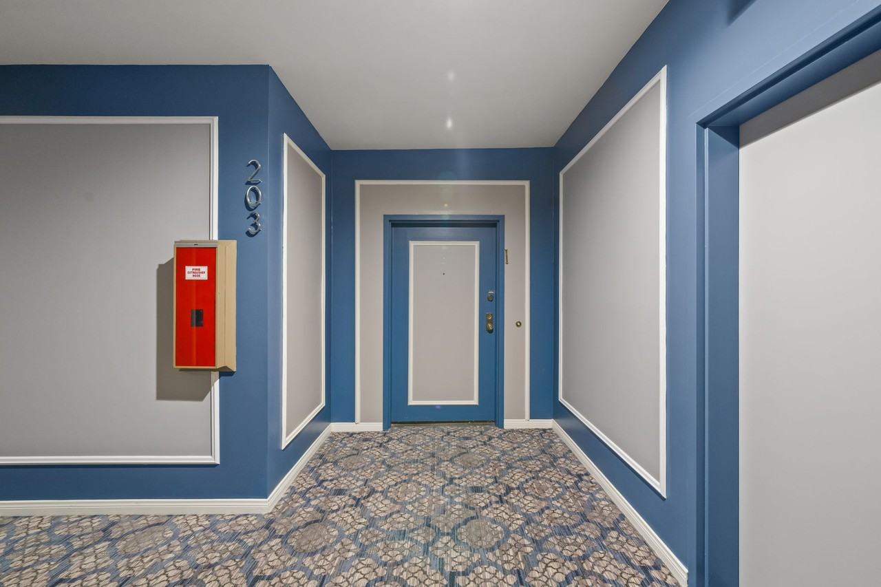 1210 N Kings Rd #203 - Photo 4 of 44