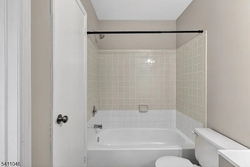 5 Steeplechase Ct #5 - Photo 5 of 18