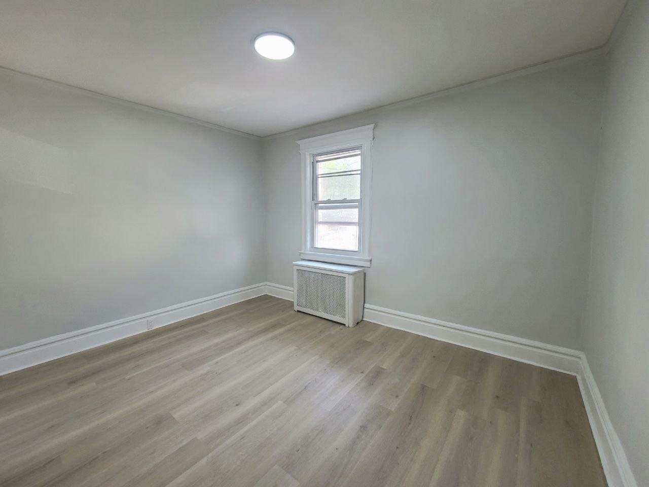 539 Scotland Rd #201 - Photo 2 of 5