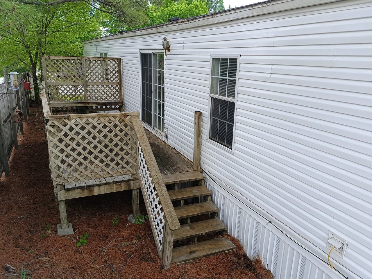 104 Matthews St #NA - Photo 2 of 8