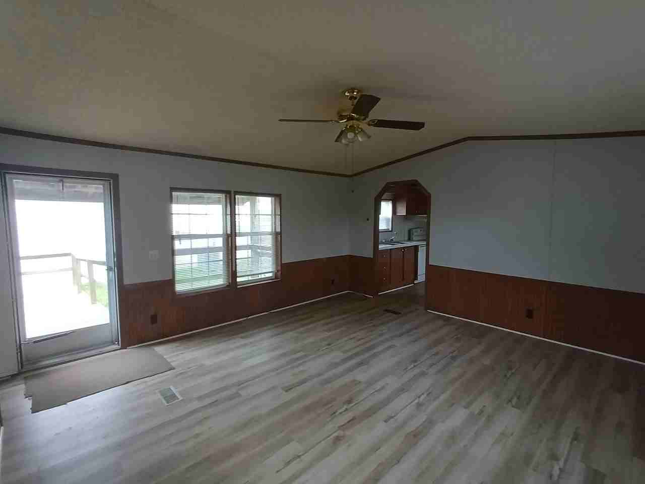 104 Matthews St #NA - Photo 4 of 8