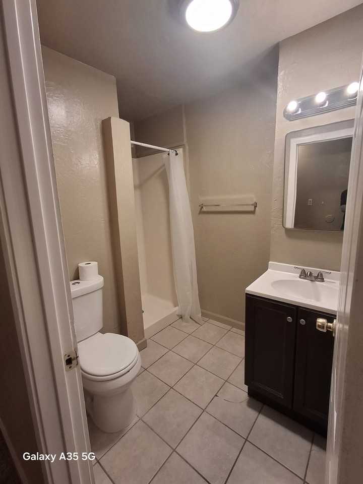 5935 Garden Ave #E - Photo 5 of 12