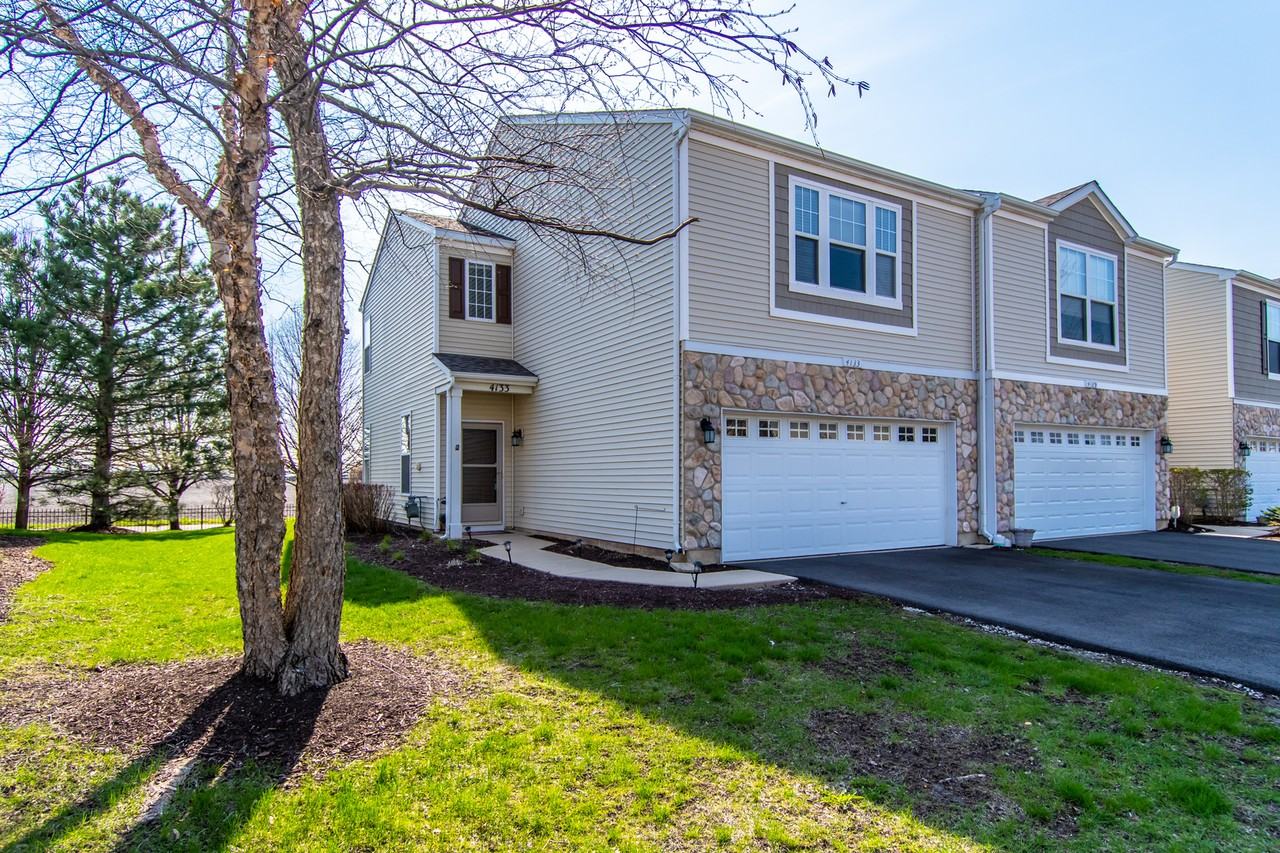 4133 Blackstone Dr #4133 - Photo 2 of 35