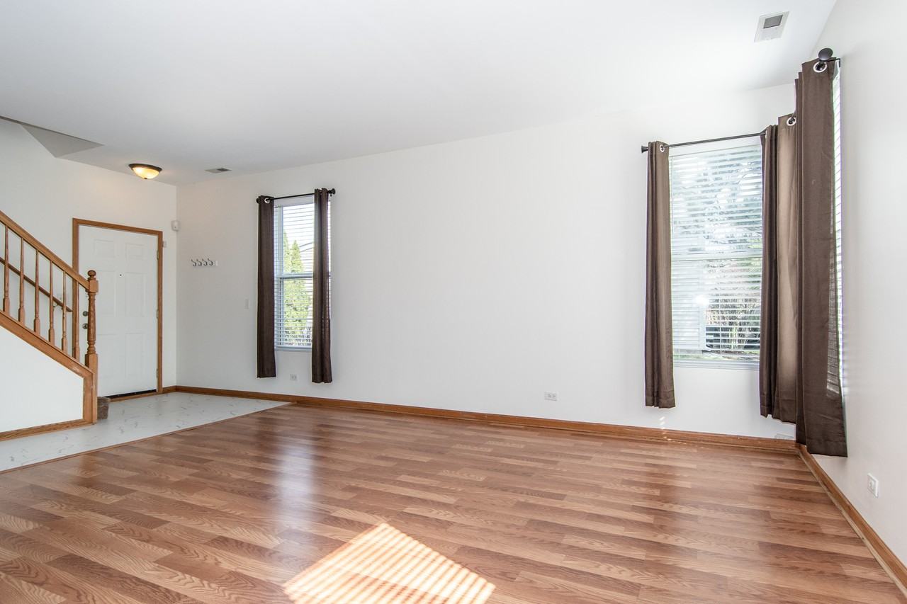 4133 Blackstone Dr #4133 - Photo 5 of 35