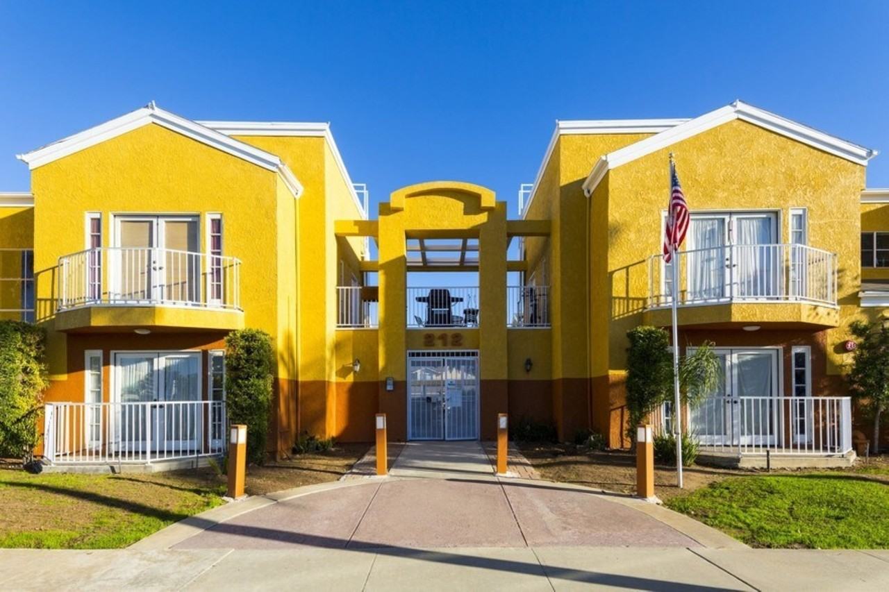 212 S Orange Ave #104 - Photo 6 of 9