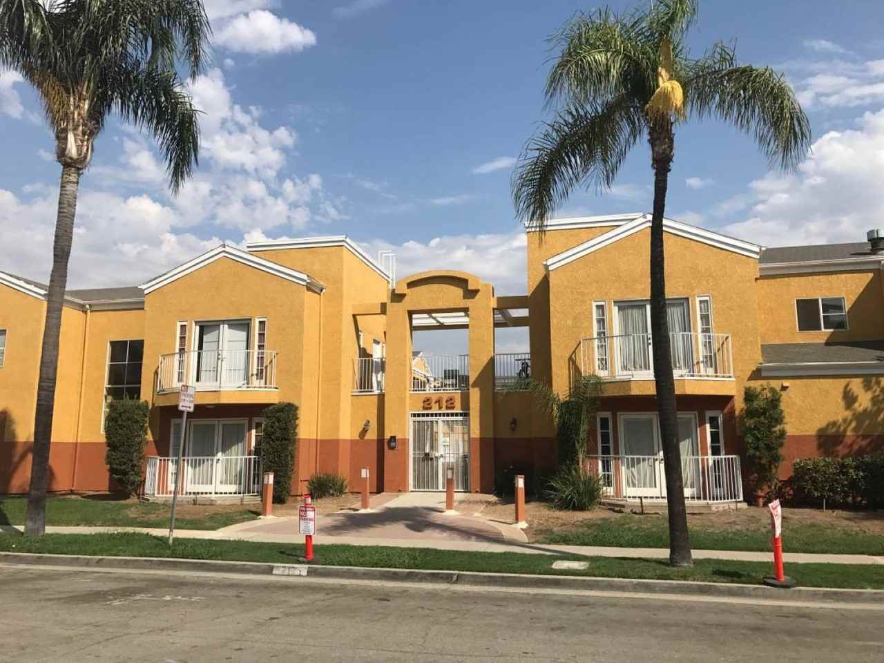 212 S Orange Ave #104 - Photo 7 of 9