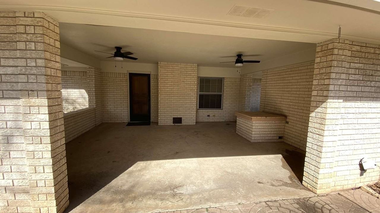 114 Garland Dr #NA - Photo 2 of 24