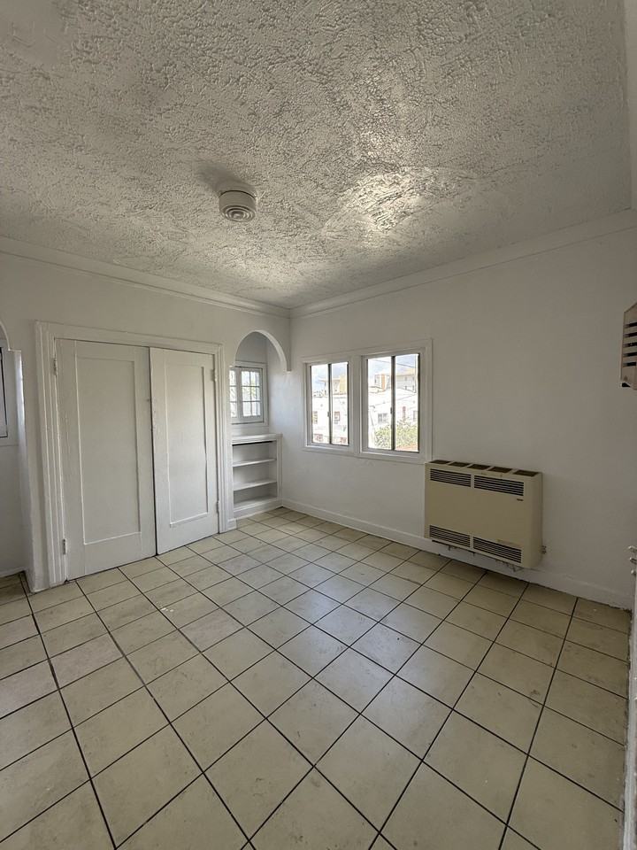 116 S Mathews St #NA - Photo 2 of 6