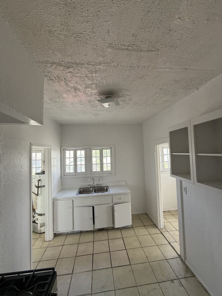 116 S Mathews St #NA - Photo 6 of 6