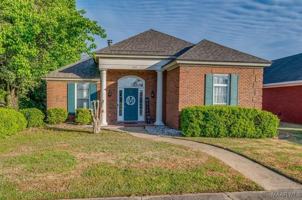 featured image of 2112 Parkview Dr S #NA