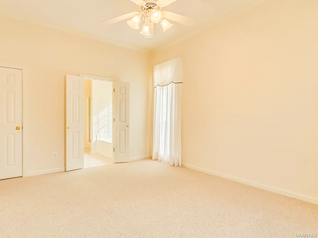 2112 Parkview Dr S #NA - Photo 5 of 21