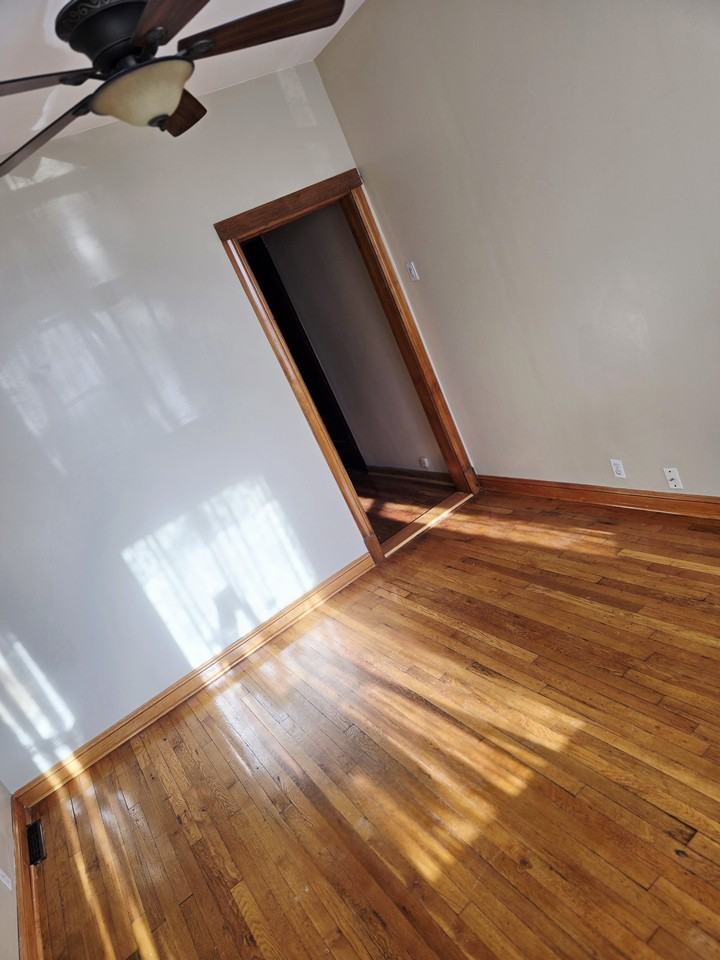 919 N Leavitt St #1F - Photo 4 of 18