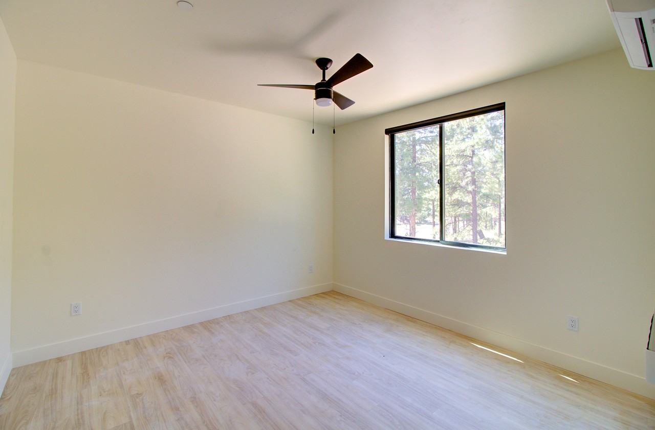 1246 E Jen Dr #101 - Photo 7 of 11