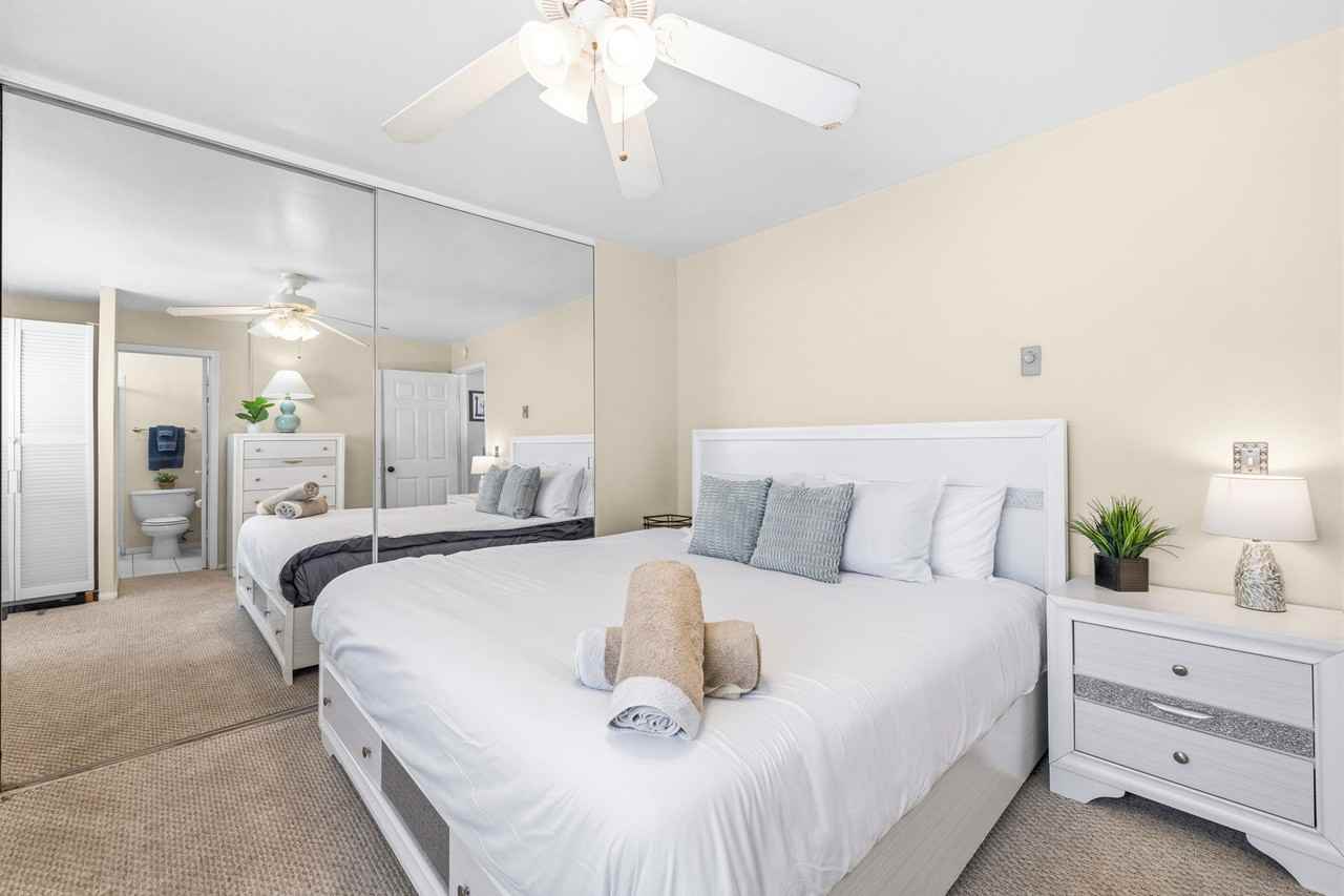 4011 Lamont St #2G - Photo 4 of 50