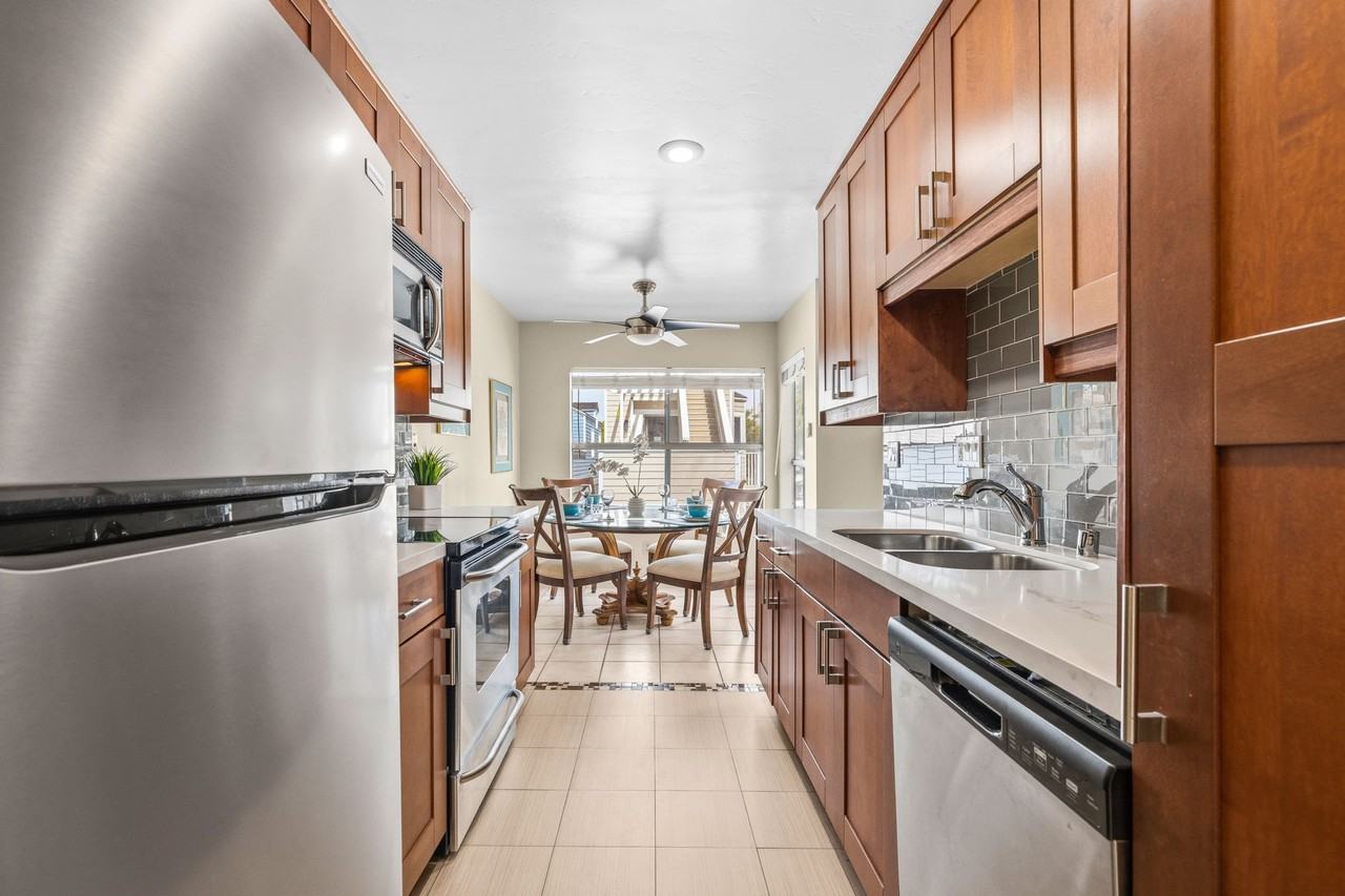4011 Lamont St #2G - Photo 5 of 50
