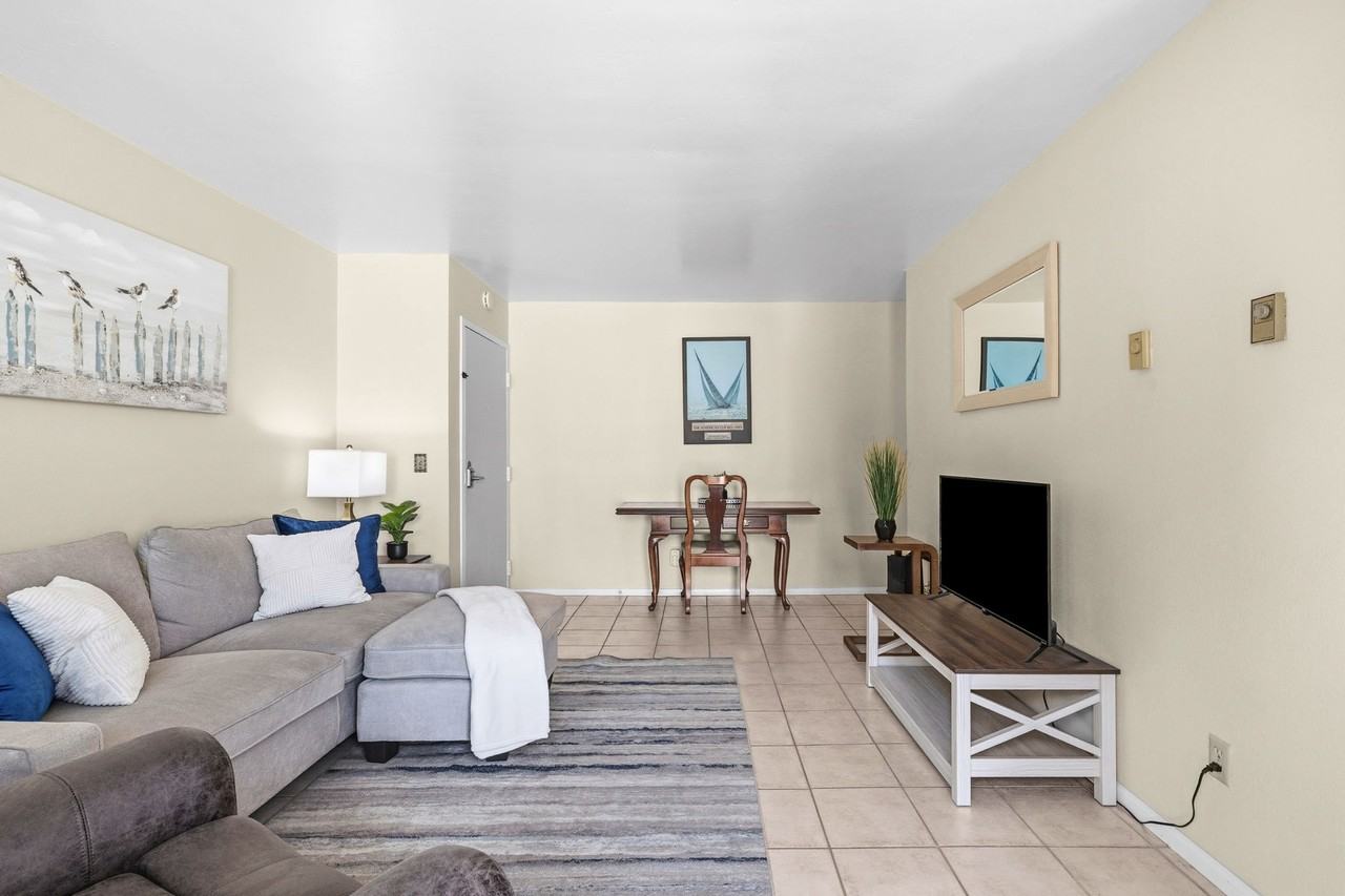 4011 Lamont St #2G - Photo 7 of 50