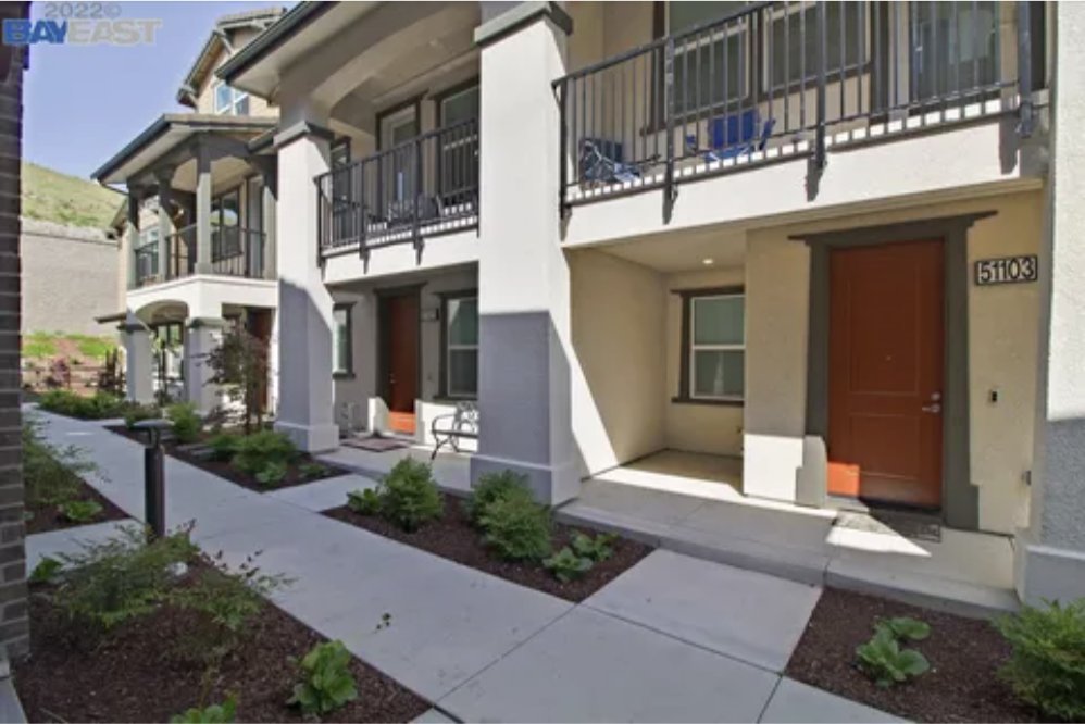 51103 Via Vicenza - Photo 4 of 9