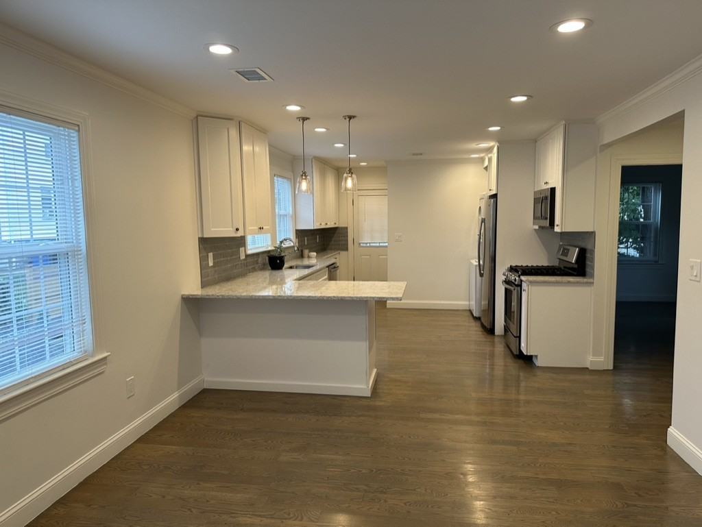 36 Springfield St #2 - Photo 4 of 16