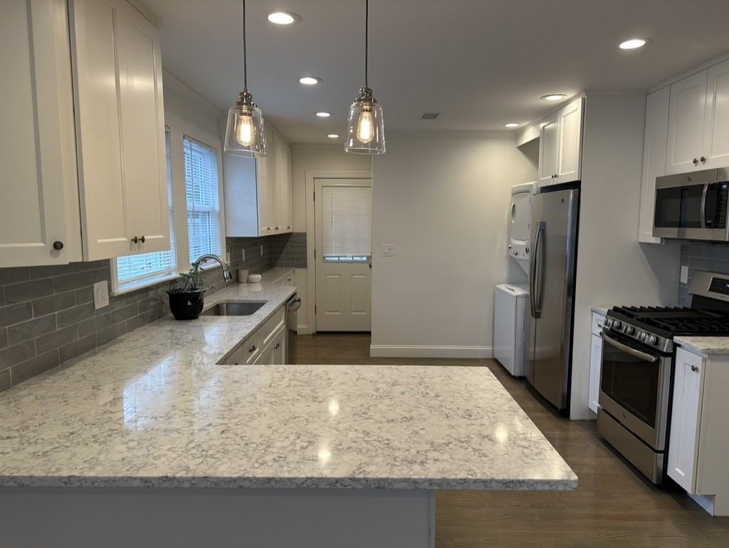 36 Springfield St #2 - Photo 5 of 16