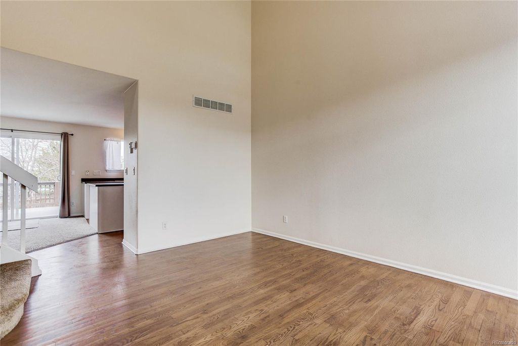 5501 S Yakima St #NA - Photo 5 of 28