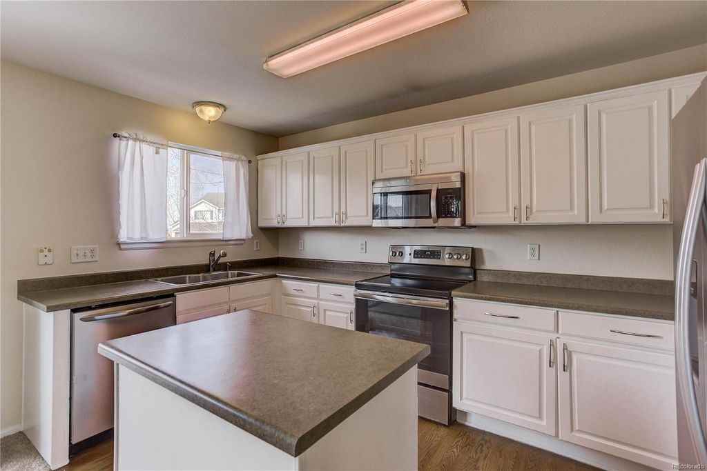 5501 S Yakima St #NA - Photo 6 of 28