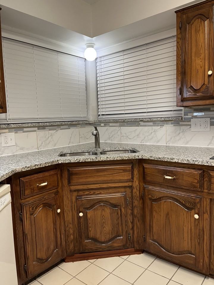 2304 Canyon Valley Trl #NA - Photo 2 of 29