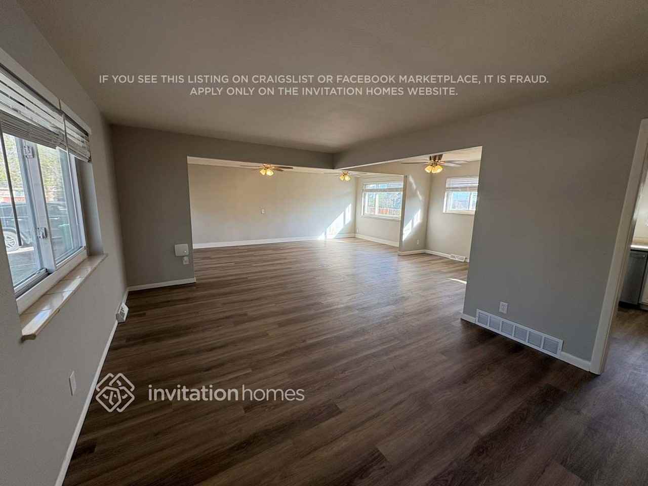 402 S Robb Way - Photo 4 of 22