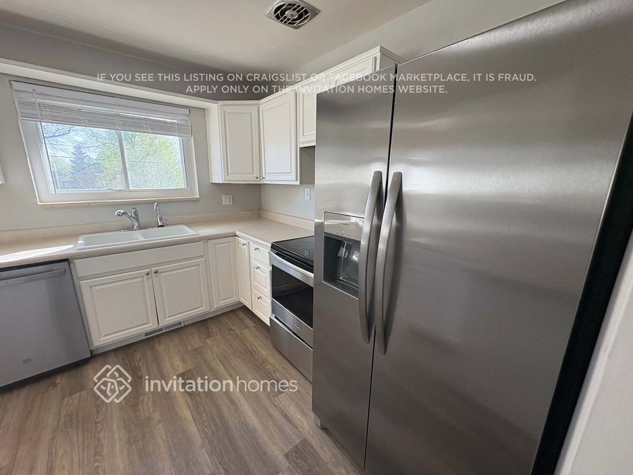 402 S Robb Way - Photo 6 of 22