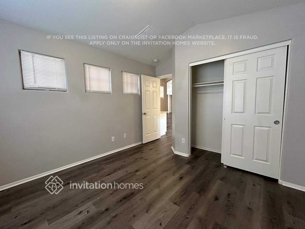 8524 W Chickasaw St - Photo 6 of 14