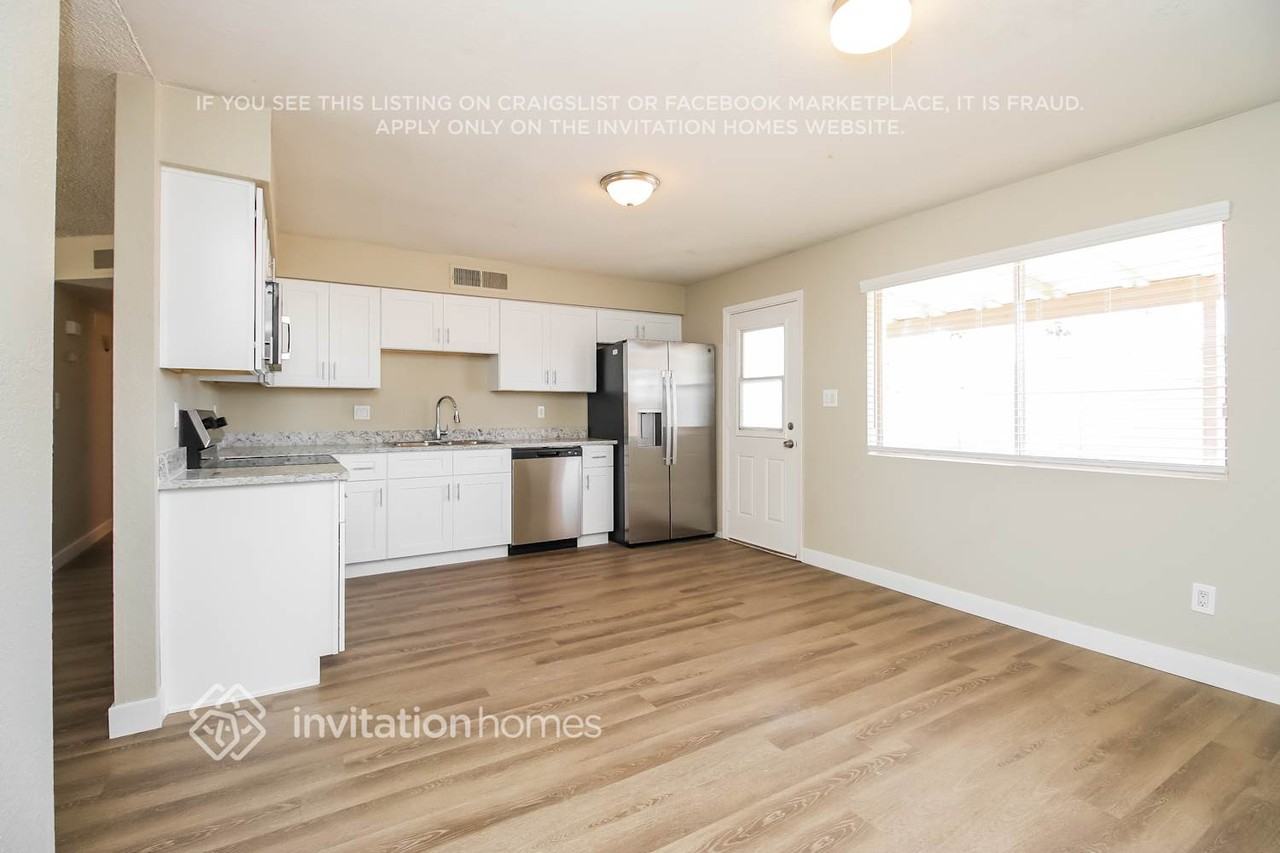 1205 W El Alba Way - Photo 7 of 17