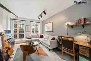 Terminus - Photo 1 of 1