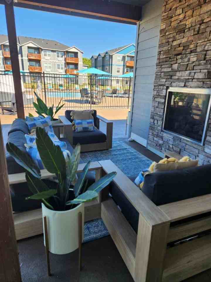 Eagle Pointe Apartments - Photo 4 of 50
