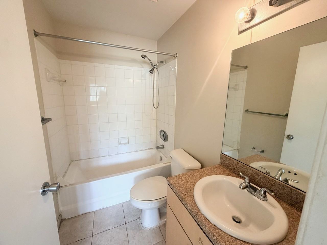 960 Lake Victoria Dr #1 - Photo 5 of 5