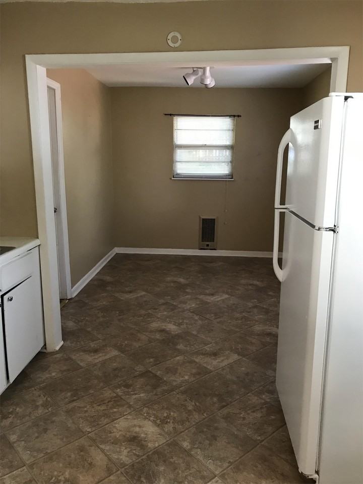 2315 Greenfield Ln #1 - Photo 7 of 15