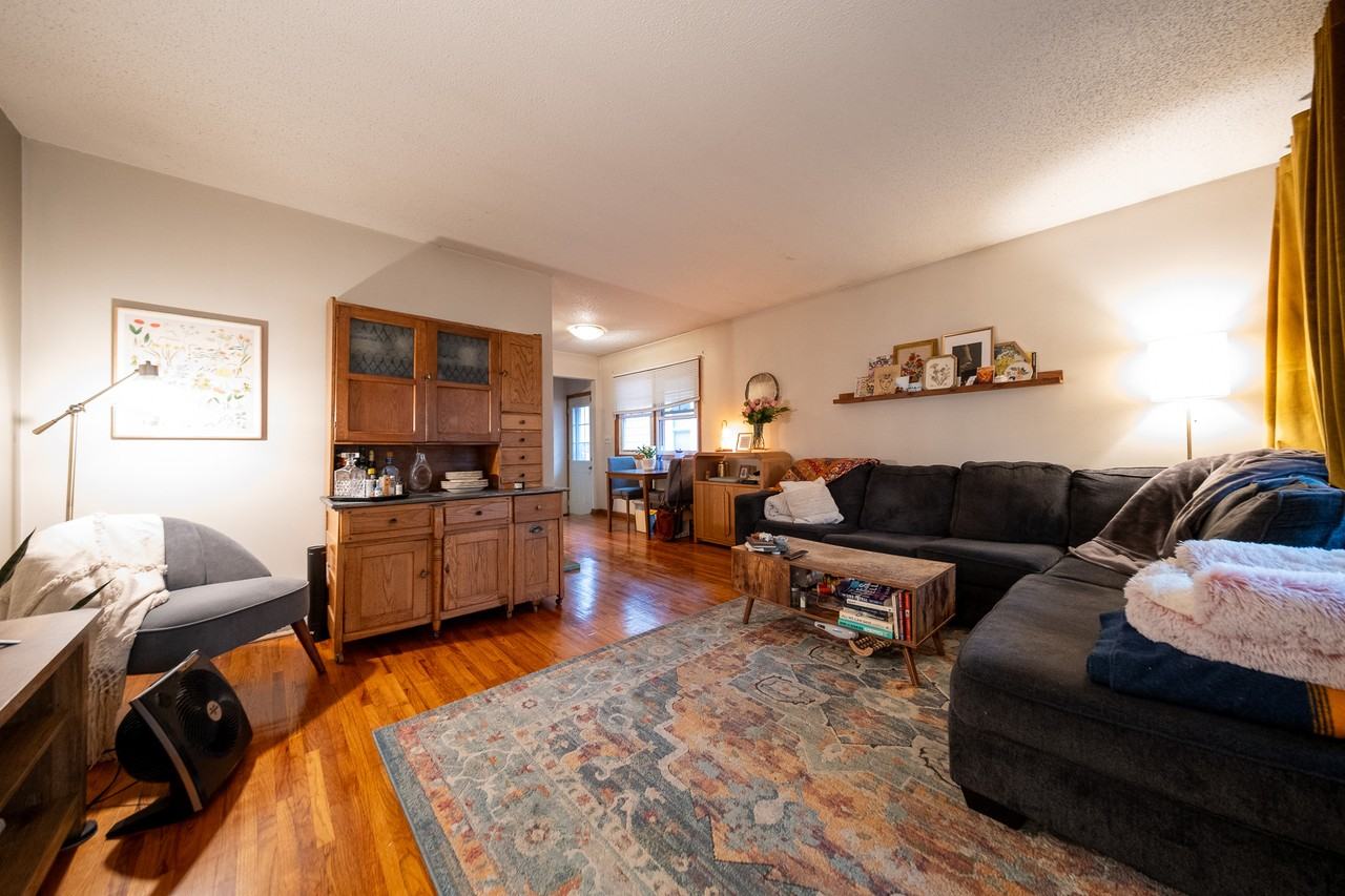 3235 39th Ave S #1 - Photo 3 of 26