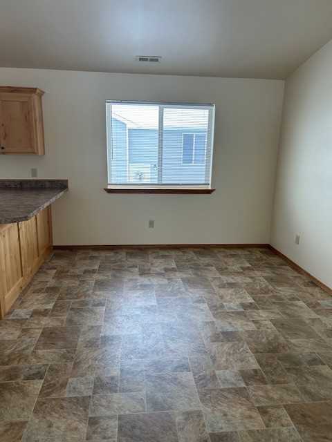 805 W 3rd St #1 - Photo 4 of 13