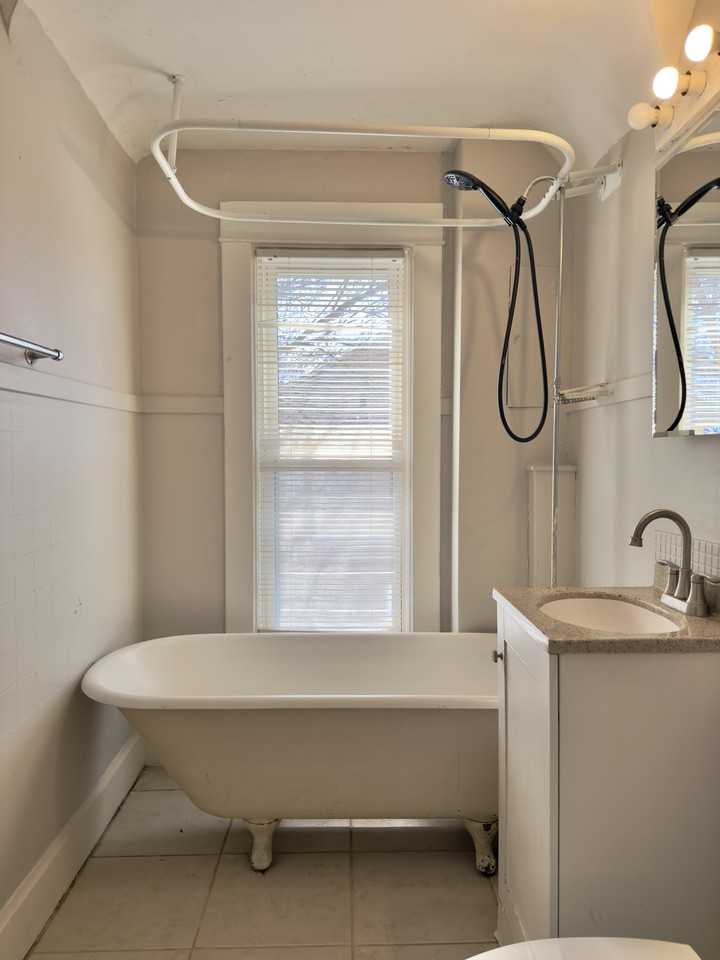 1126 16th St #1 - Photo 6 of 11