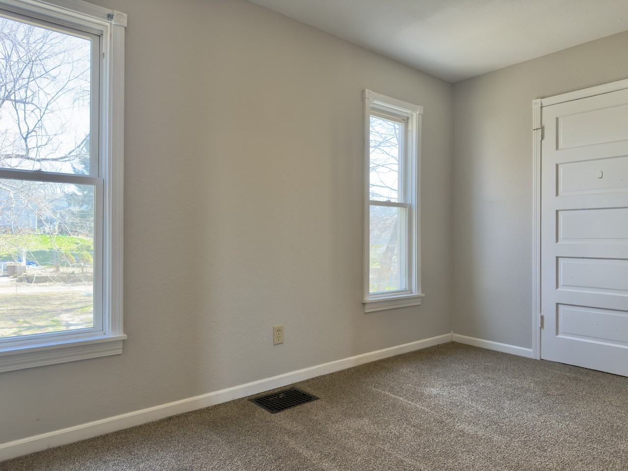 1126 16th St #1 - Photo 7 of 11