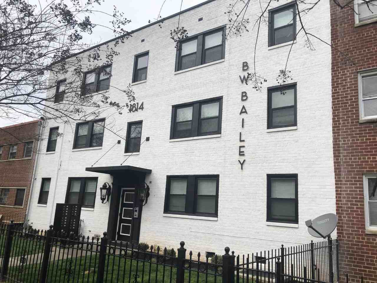 1814 Q St Se - Photo 2 of 4