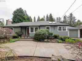 featured image of 6400 Sw Vermont St