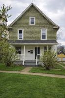 featured image of 818 Broad St