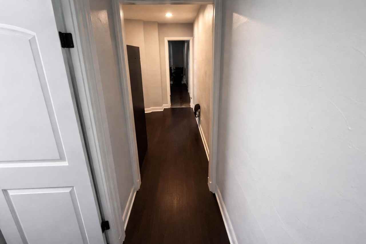 818 Broad St - Photo 7 of 20