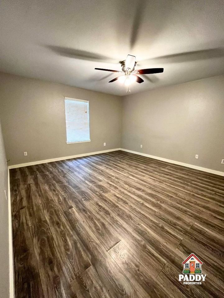602 Redbud Ln - Photo 6 of 11