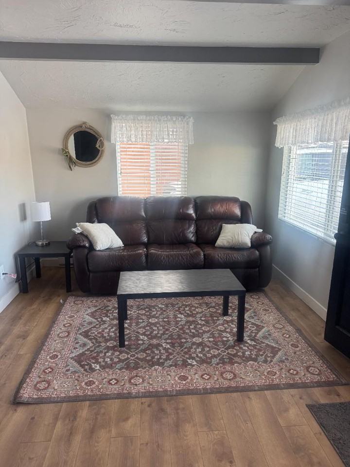 308 Garnet St - Photo 2 of 8